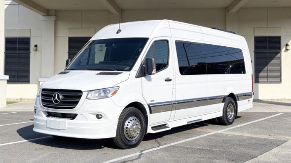 norfolk corporate sprinter van service