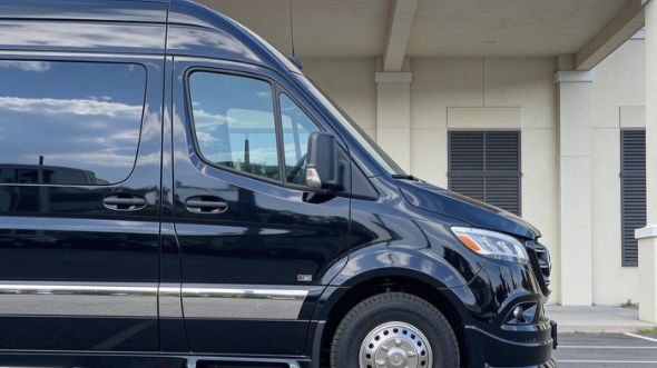 richmond 12 passenger sprinter van