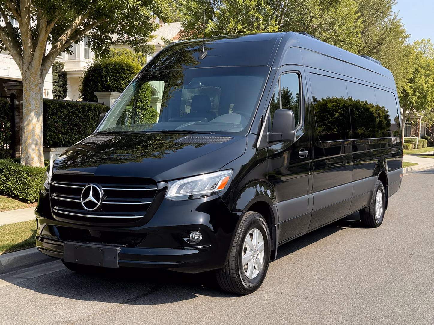 find the perfect transportation for your next airport transfer 4