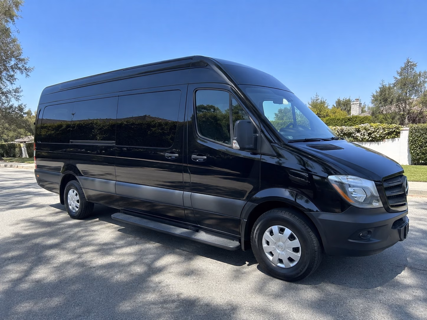 find the perfect transportation for your next corporate event 3